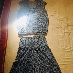 Bundle. Beautiful outfit, blouse and skirt.